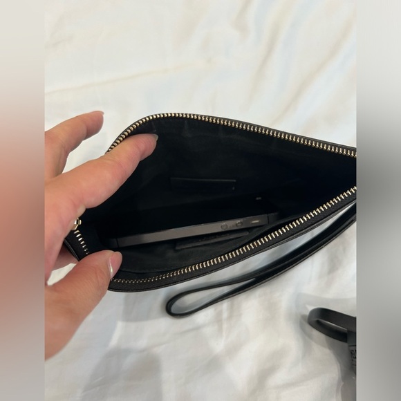 New Saint Laurent Monogram Wristlet - Picture 13 of 15